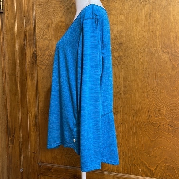 Layer 8 Plus Size Qwick-Dry Technology Performance Top - EUC - Picture 2 of 4